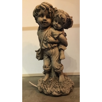 beeld steen meisje jongen staand 50hoog