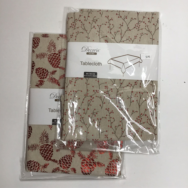 tafelkleed 80x80 creme/rood ass. per stuk